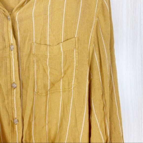 American Eagle | Stripe Tie Front Button Down XS - Picture 6 of 11